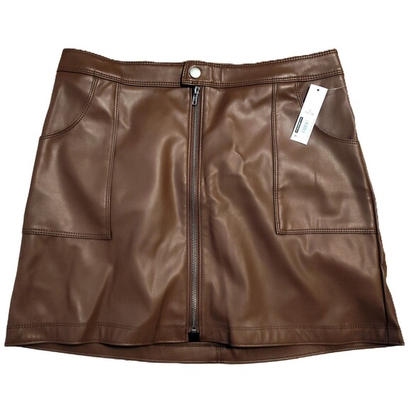 No Boundaries Dresses & Skirts - NWT Sexy Fall Brown Faux Leather Mini Skirt Front Zipper, Button & Pockets SZ L